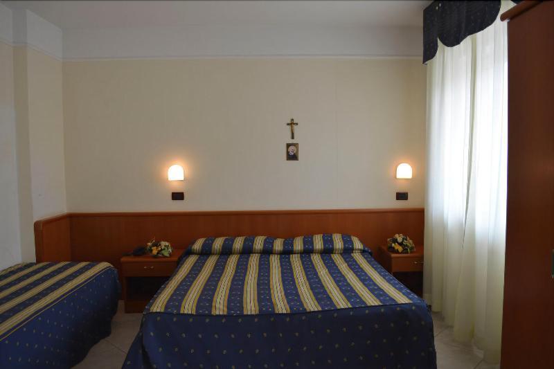 Hotel La Buona Forchetta - S. Anna San Giovanni Rotondo Exterior foto